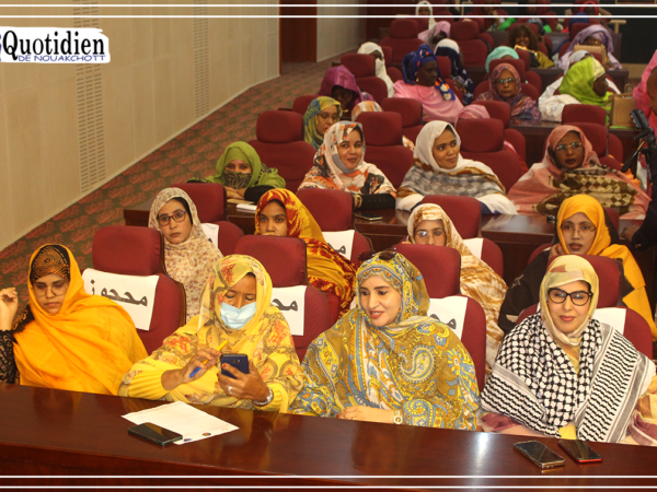 نواكشوط تظاهرة حاشده بعنوان: الإشراك الفعلي للمرأة ضمان للتنمة