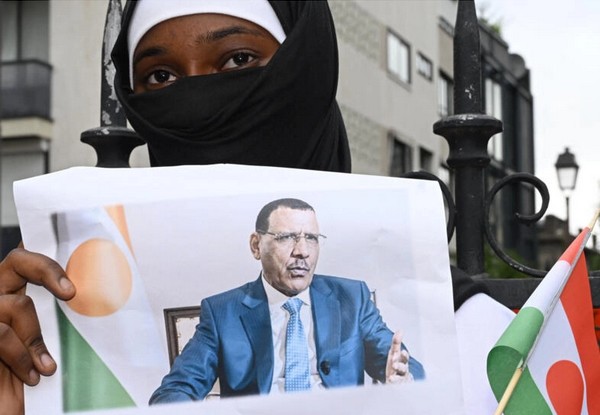 Le président déchu du Niger Mohamed Bazoum saisit la justice ouest-africaine pour être libéré
