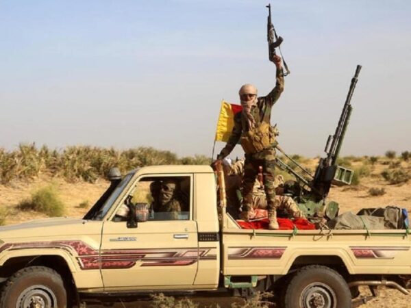 مالي: مقتل العشرات في اشتباكات “عنيفة” بين الجيش وجماعات مسلحة