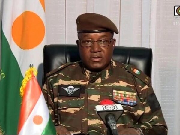 Niger : la junte militaire au pouvoir au Niger accepte une médiation de l’Algérie pour « un plan de transition de six mois »