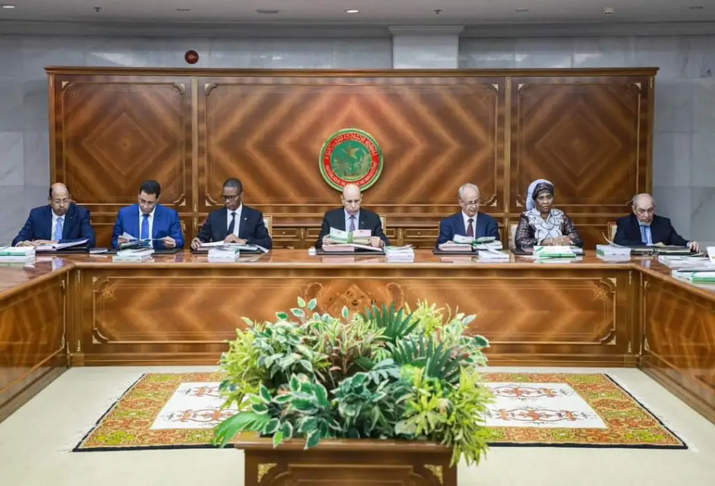 مجلس الوزراء يصادق على الميثاق الأفريقي للسلامة الطرقية (بيان)