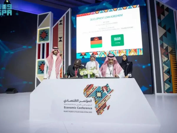 السعودية تدعم 12 دولة أفريقية بملياري ريال
