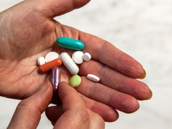 Psychotropes en contrebande : les suspects parlent, les mailles du filet se resserrent