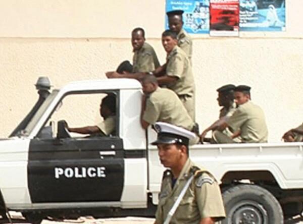 La police démantèle un réseau de falsification de documents de voyage et de trafic de migrants