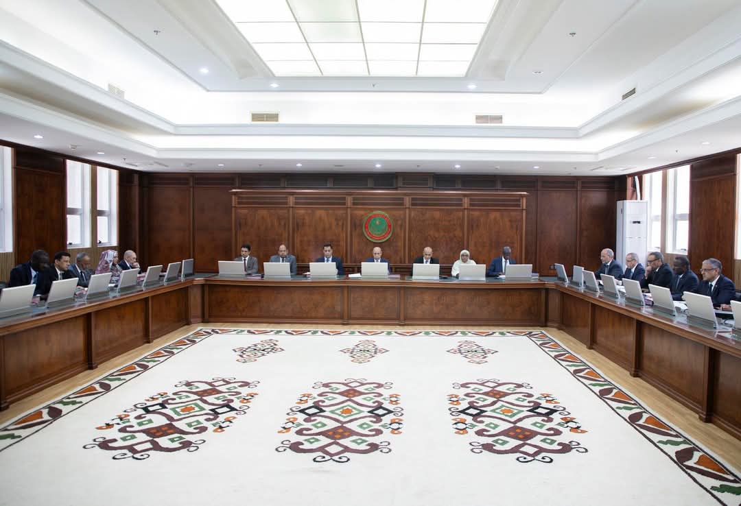 اجتمع مجلس الوزراء اليوم الأربعاء 11 يونيو 2025، تحت رئاسة صاحب الفخامة السيد محمد ولد الشيخ الغزواني، رئيس الجمهورية. وقد درس المجلس وصادق على مشاريع المراسيم التالية