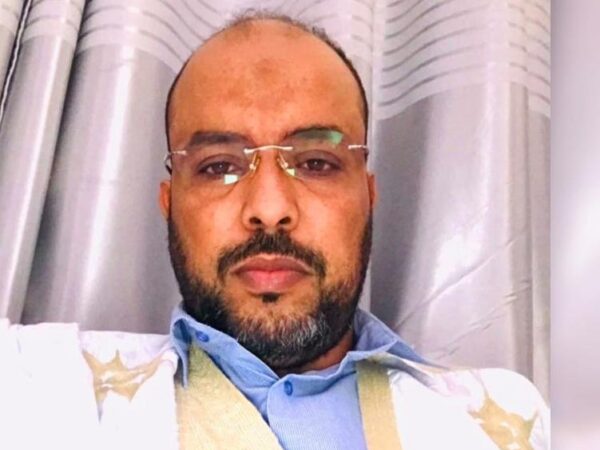 Le maire adjoint Cheikh El Kebir dénonce la gestion de l’eau et critique la politique économique nationale