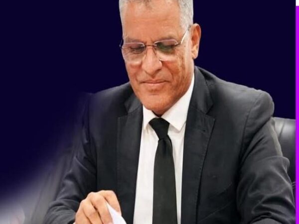 Ahmed Ould Amar, fondateur du site “Al-Mizan”, convoqué par la Haute Autorité de la Presse suite à un sondage polémique