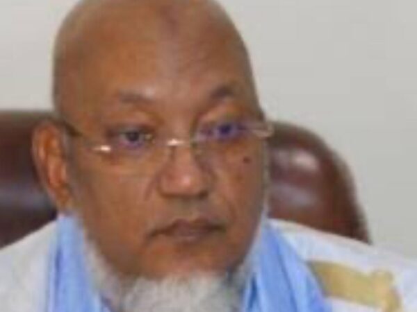 Le collectif de défense du ministre Seyidna Ali Ould Mohamed Khouna dénonce le maintien d’un contrôle judiciaire jugé “injuste”