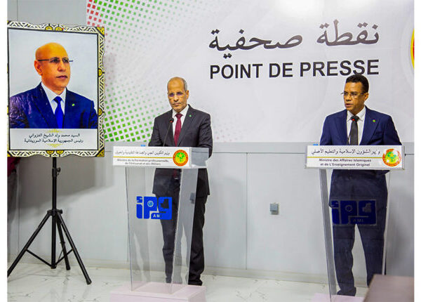 الناطق باسم الحكومة وكالة: المعنيون بفسخ العقود 900 شخص اكتتبوا بطريقة غير نظامية