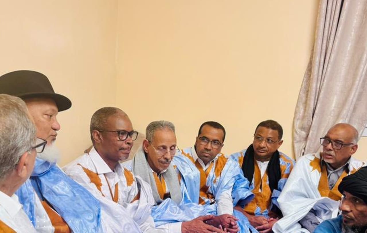 حزب الإنصاف يقدم العزاء في وفاة والد الرئيس السابق