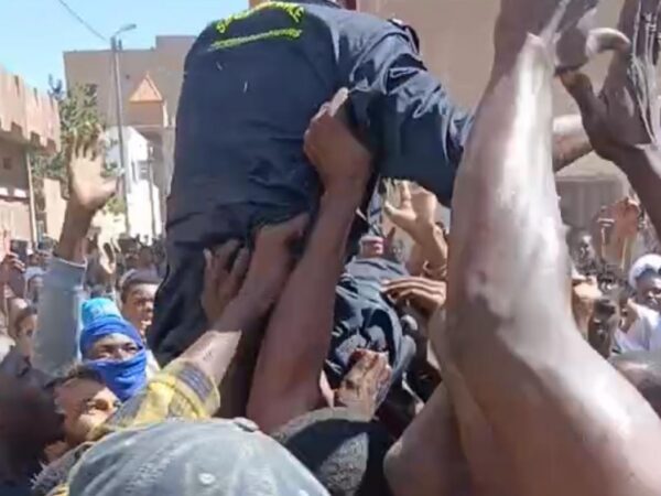 Le courage exemplaire d’un jeune soldat du feu face à l’incendie