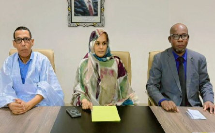 سلطة تنظيم الصفقات العمومية تنظم حفل وداع وتكريم لأحد أطرها بمناسبة استفادته من حق التقاعد،