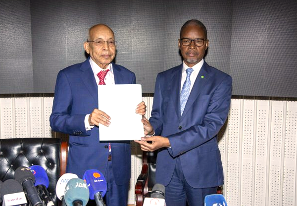 أحزاب الأغلبية الرئاسية تقدم ردها على وثيقة الحوار الوطني