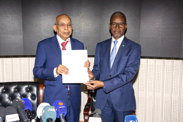 أحزاب الأغلبية الرئاسية تقدم ردها على وثيقة الحوار الوطني