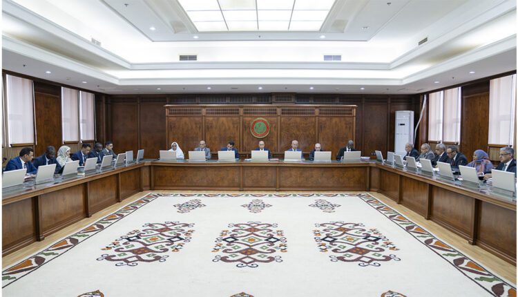 Le Conseil des ministres adopte des augmentations limitées et maîtrisées des prix des produits pétroliers liquides et approuve un ensemble de mesures en faveur des couches vulnérables