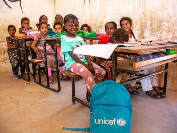 L’UNICEF expose l’effondrement derrière le discours de l’école républicaine