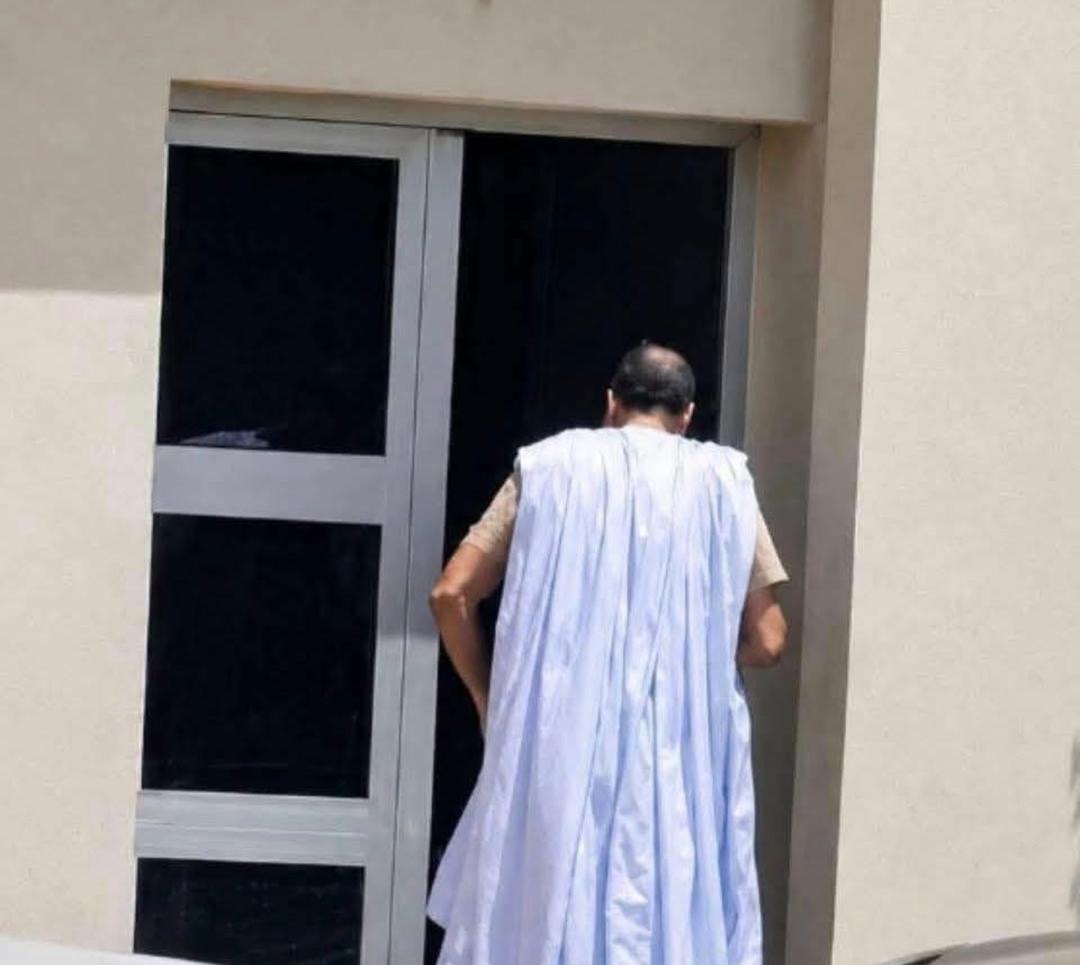 L’avocat de Mohamed Ould Abdel Aziz alerte sur son état de santé et réclame son évacuation médicale